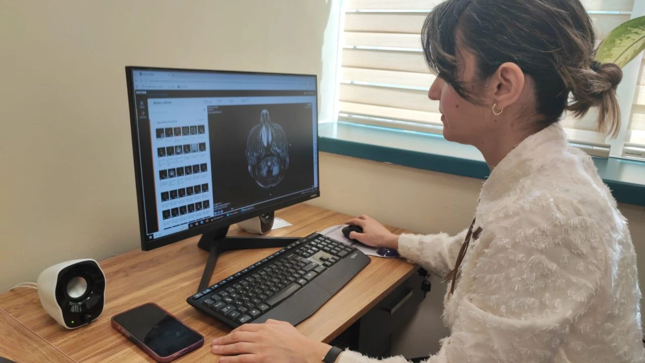 Huzursuz Bacak Sendromu Toplumda Yaygın Görülüyor