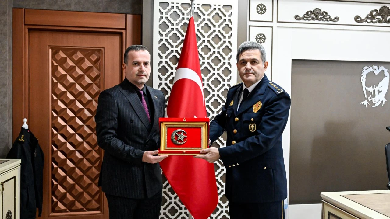 Karademir: İş Dünyası Olarak Her Zaman Kahraman Polislerimizin Yanındayız